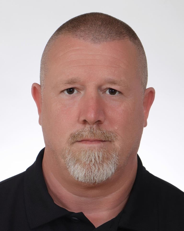 Portrait photo of Sven Kullmann, Geschäftsführer der SKS Global Security UG